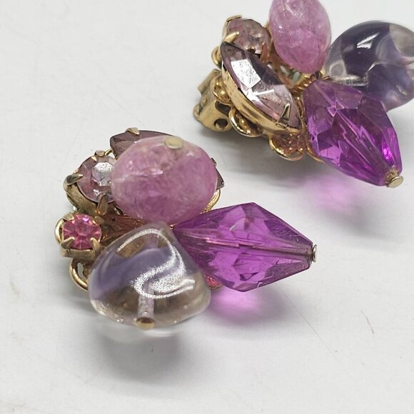Vintage Clip On Earrings Pink Purple Glass Beads Gold Tone Metal Filigree - Picture 2 of 5